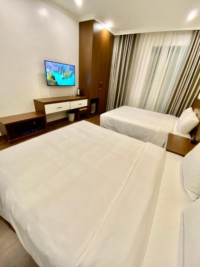 Moonlight Hotel Ha Long Bagian luar foto