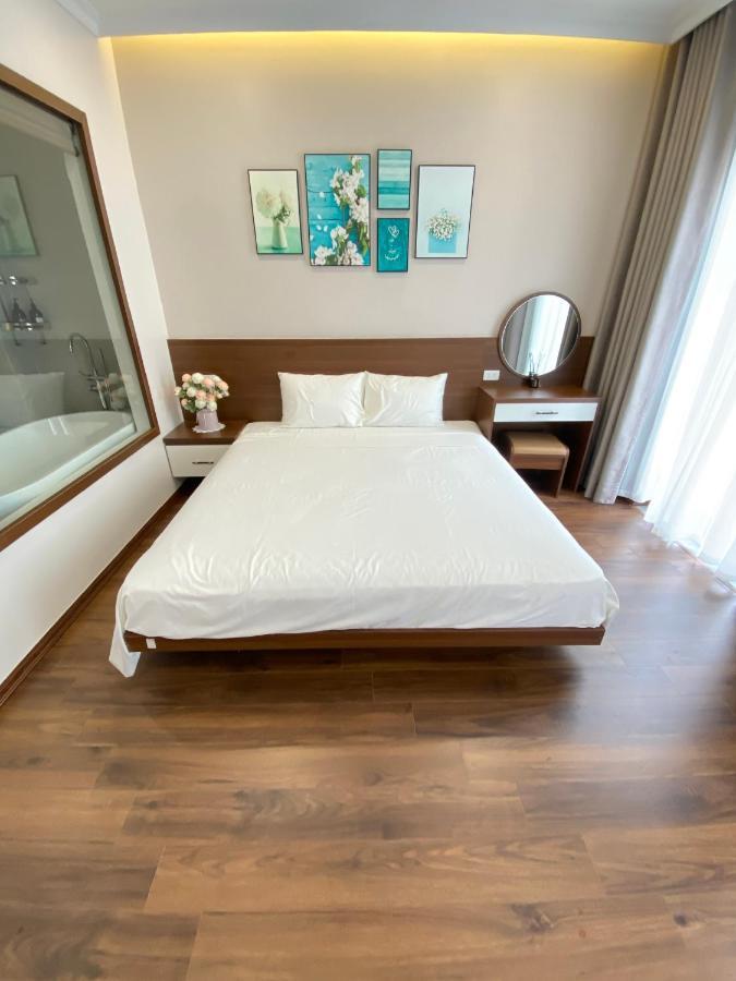Moonlight Hotel Ha Long Bagian luar foto