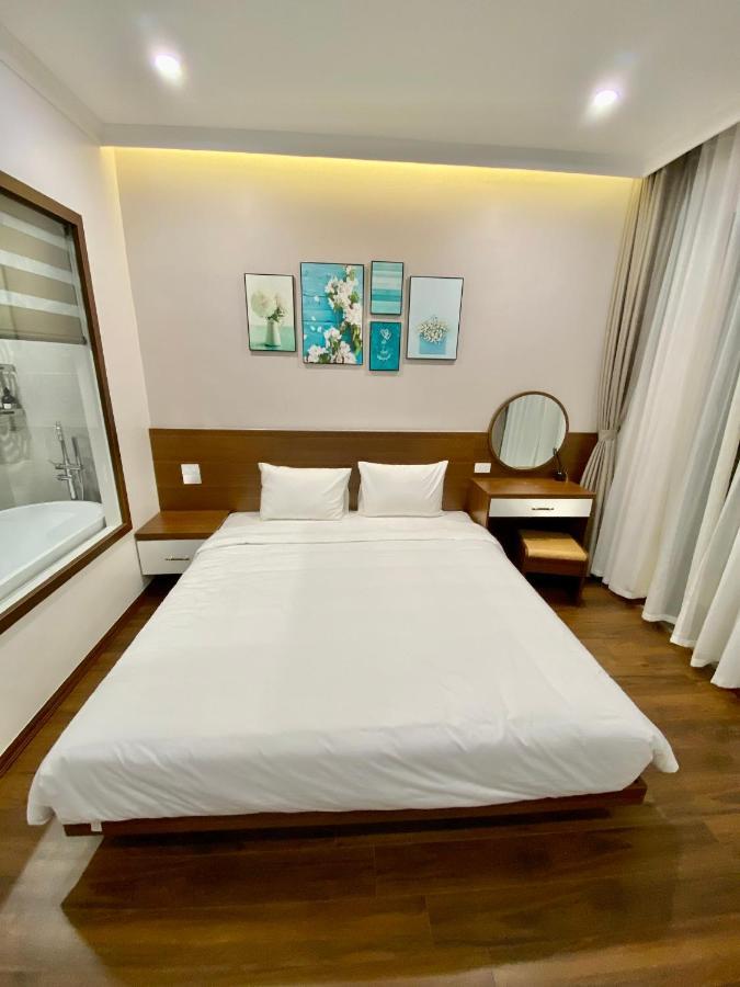 Moonlight Hotel Ha Long Bagian luar foto