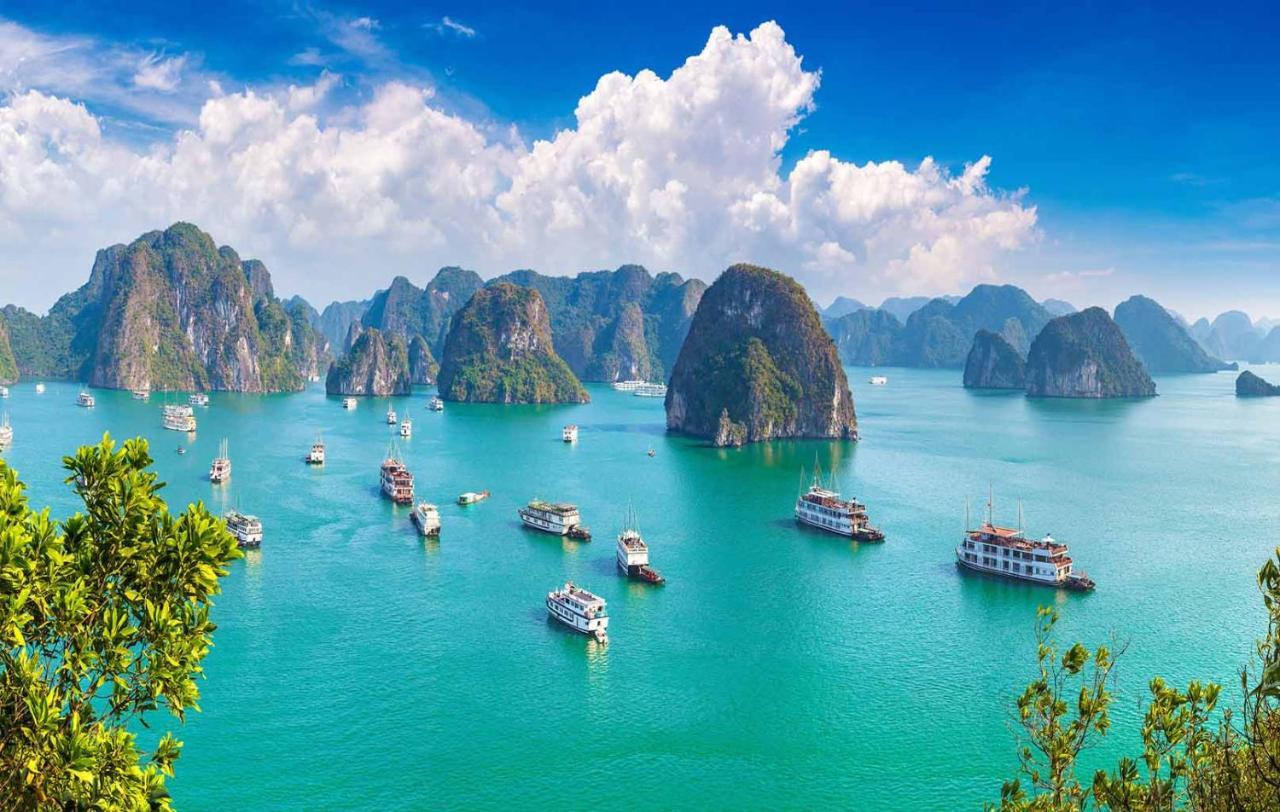 Moonlight Hotel Ha Long Bagian luar foto