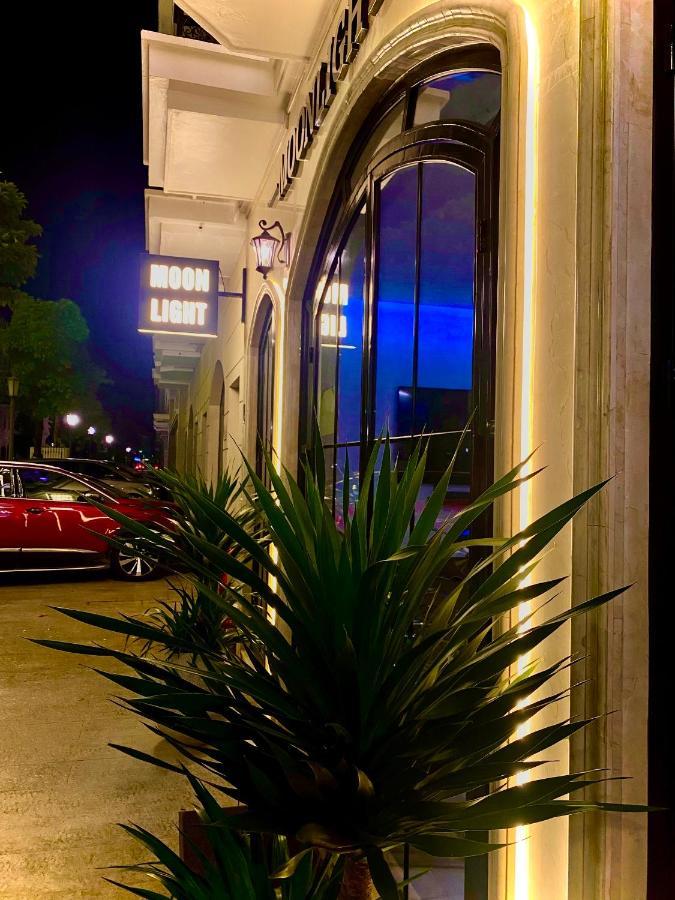 Moonlight Hotel Ha Long Bagian luar foto
