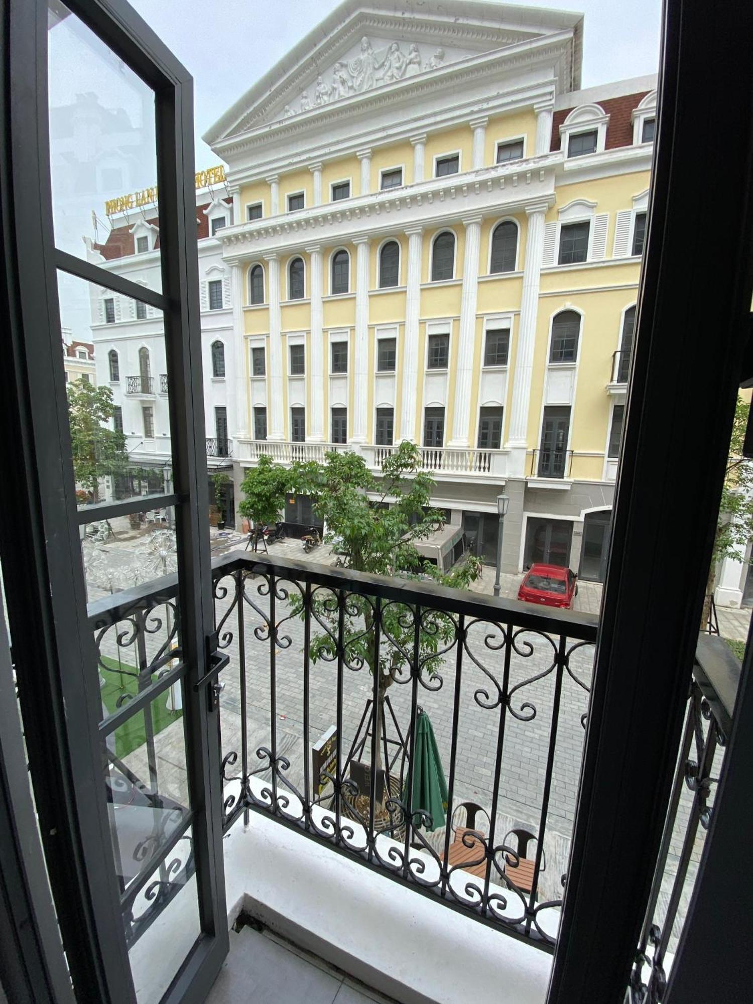 Moonlight Hotel Ha Long Bagian luar foto